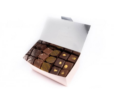 Ballotin de chocolats by Amandine Chocolatier