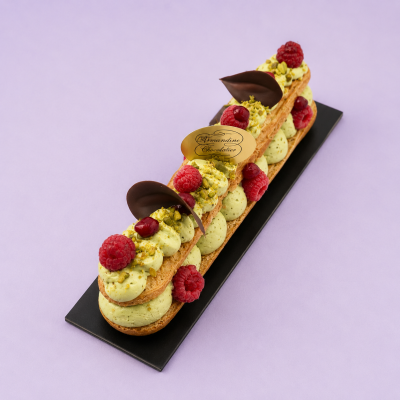 Éclair Framboise Pistache